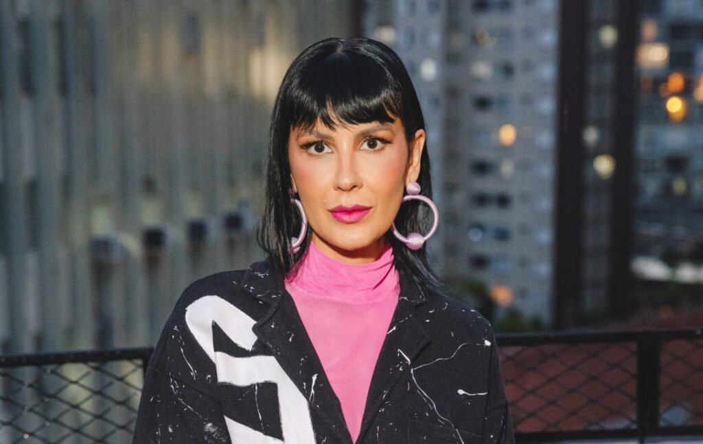 Monique Dardenne: a mulher por trás do maior movimento de protagonismo feminino da música brasileira